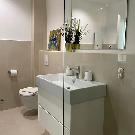 Elite 3 Bd Appartament In Kozle Skopje